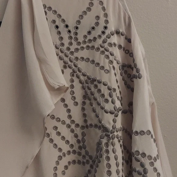 BARASCHI Silk Cream And Gray Dolman Sleeve Embroidered Eyelet Top - Picture 6 of 11